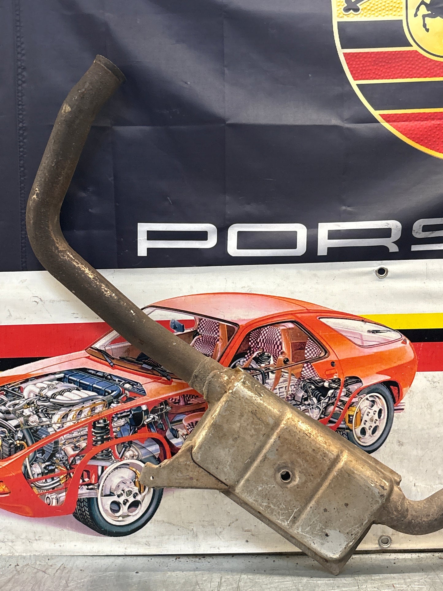 Porsche 928 S4 right middle silencer, used 92811109403