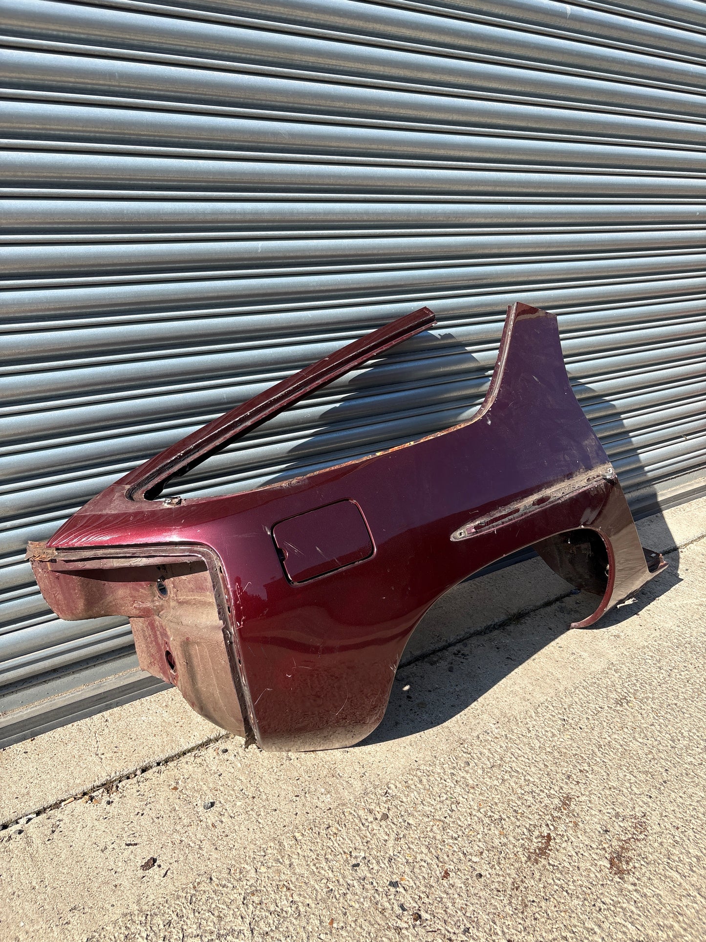 Porsche 928 right rear fender, 92850306219