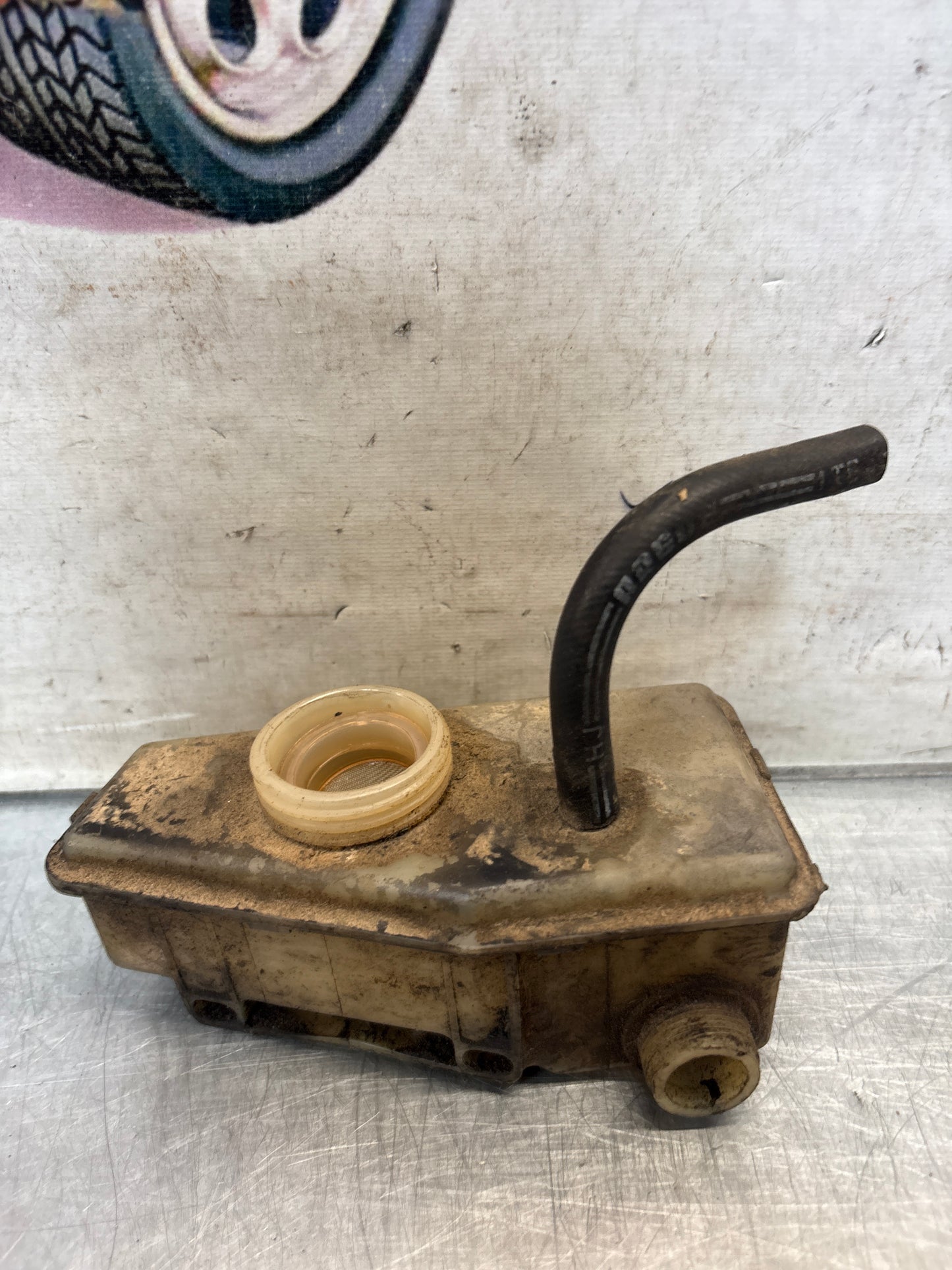 Porsche 928 gearbox fluid reservoir, used 96030747502