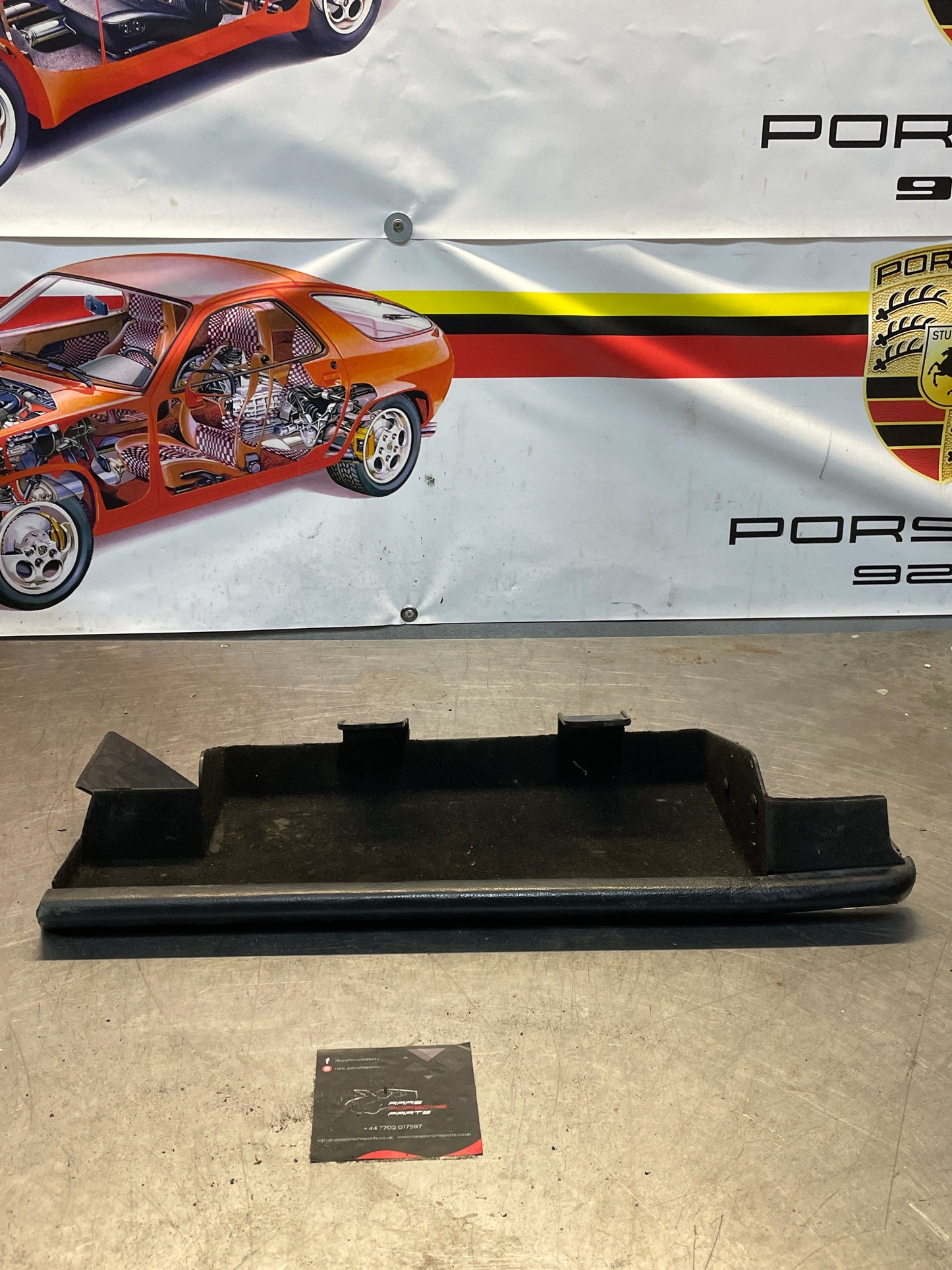 Porsche 928 under glove box shelf, black 92855207702 LHD only, used