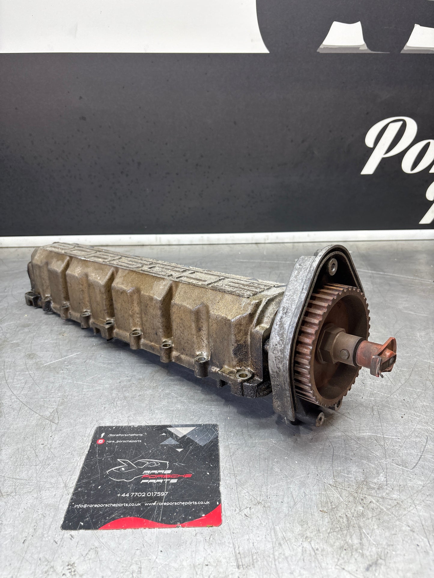 Porsche 924S 944 2.5 2.7 camshaft housing without tappets with camshaft 9441052506R
