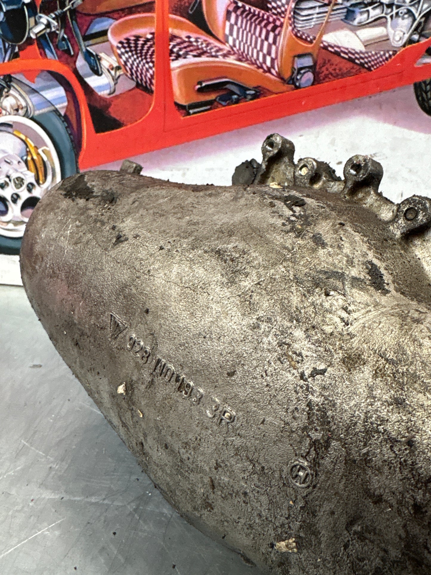 Porsche 928 throttle body, used 9281101933R / 0438120049