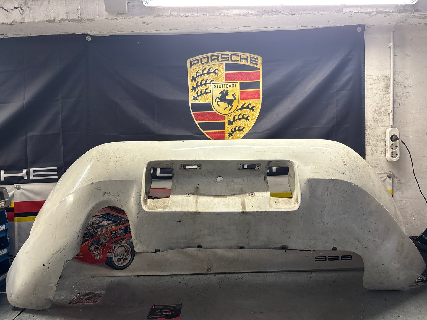 Porsche 928 S/S4 rear bumper, used 92850512320