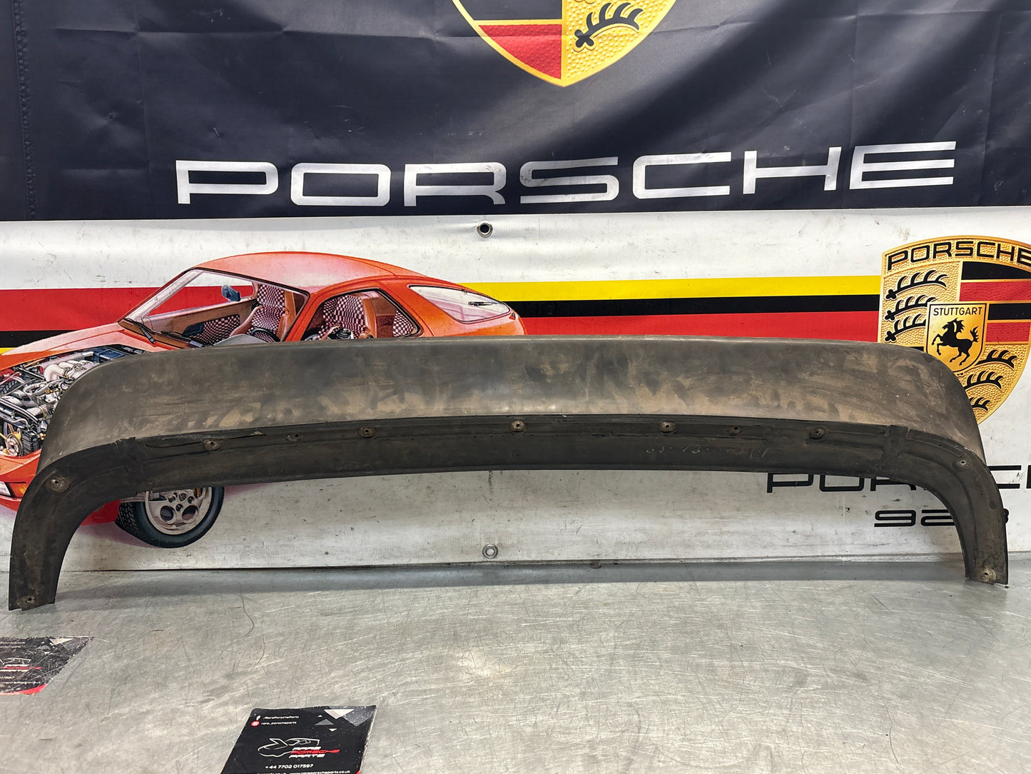 Porsche 944 set of rear boot rubber spoiler used 93751255500 / 93751255700 / 93751255800
