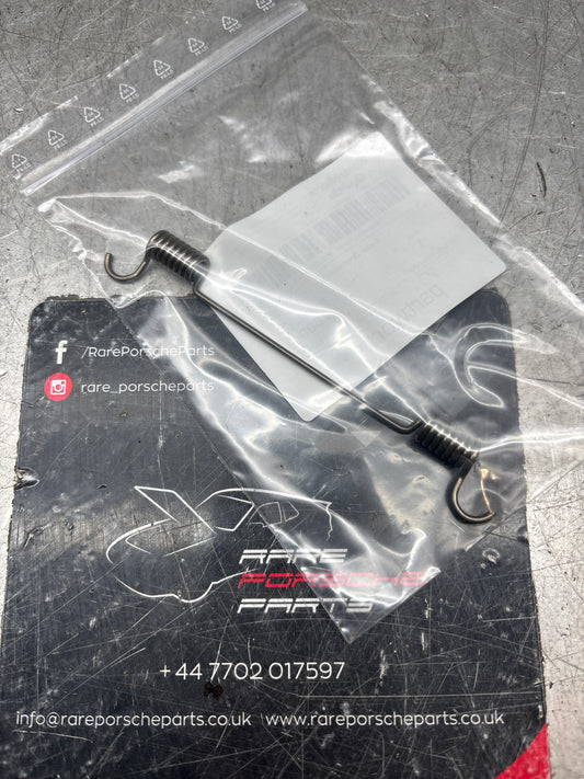 Porsche 928 924 944 911 handbrake shoe return spring, new 90135295410, 477609463