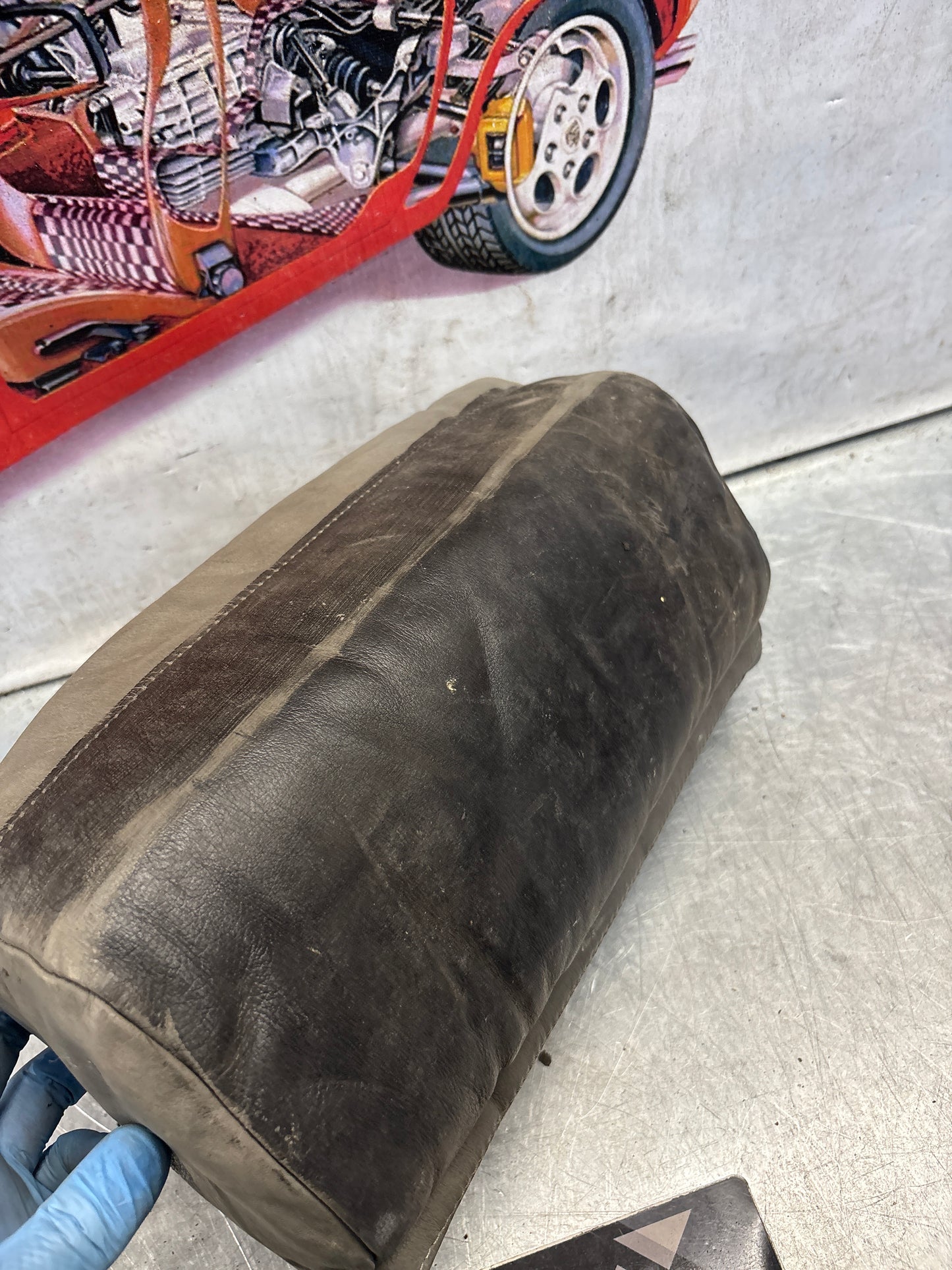 Porsche 928 rear right seat upper cushion, leather, grey/black, used 92852204650