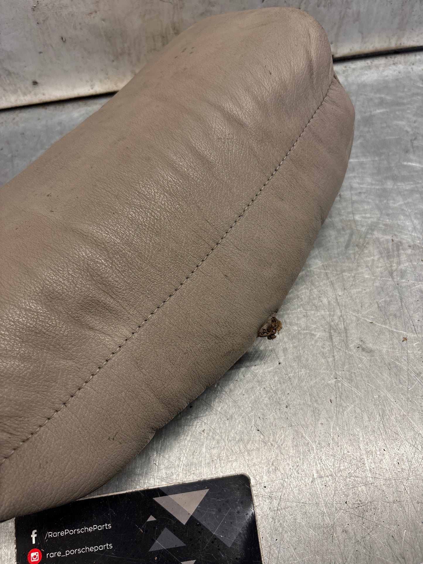 Porsche 928 rear left seat centre cushion,grey, leather, used 92852208751