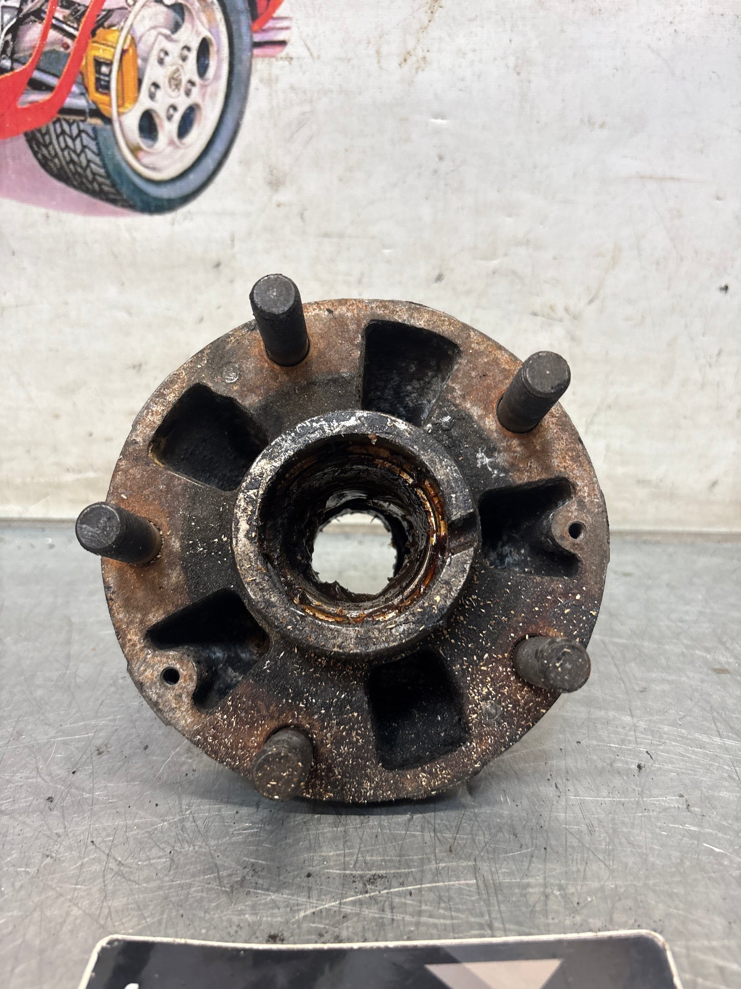 Porsche 928 wheel hub,used 9283416051R with ABS