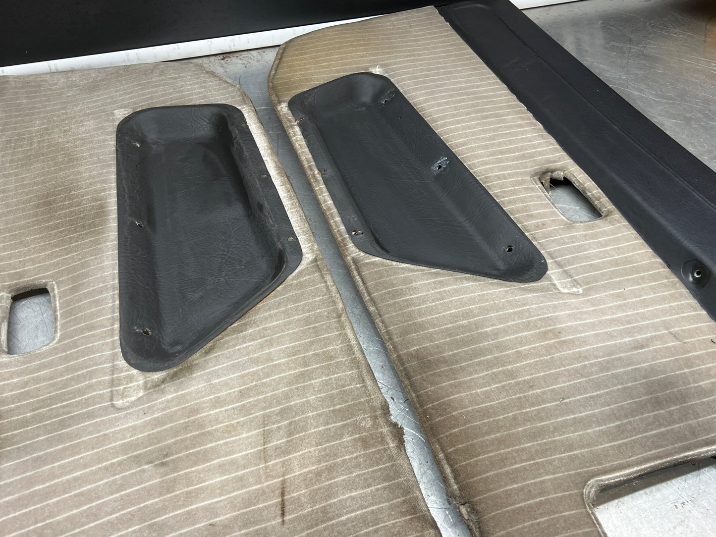 Porsche 924 944 -85.5 pair of Used RHD Porsche pinstripe black / white door cards, 478867011 / 478867012 used