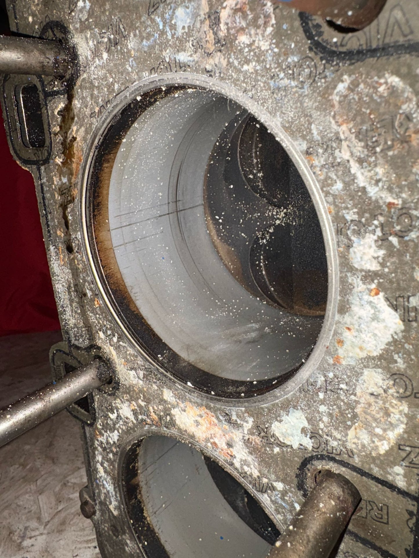 Porsche 928 M28/01 4.5 block with pistons, used