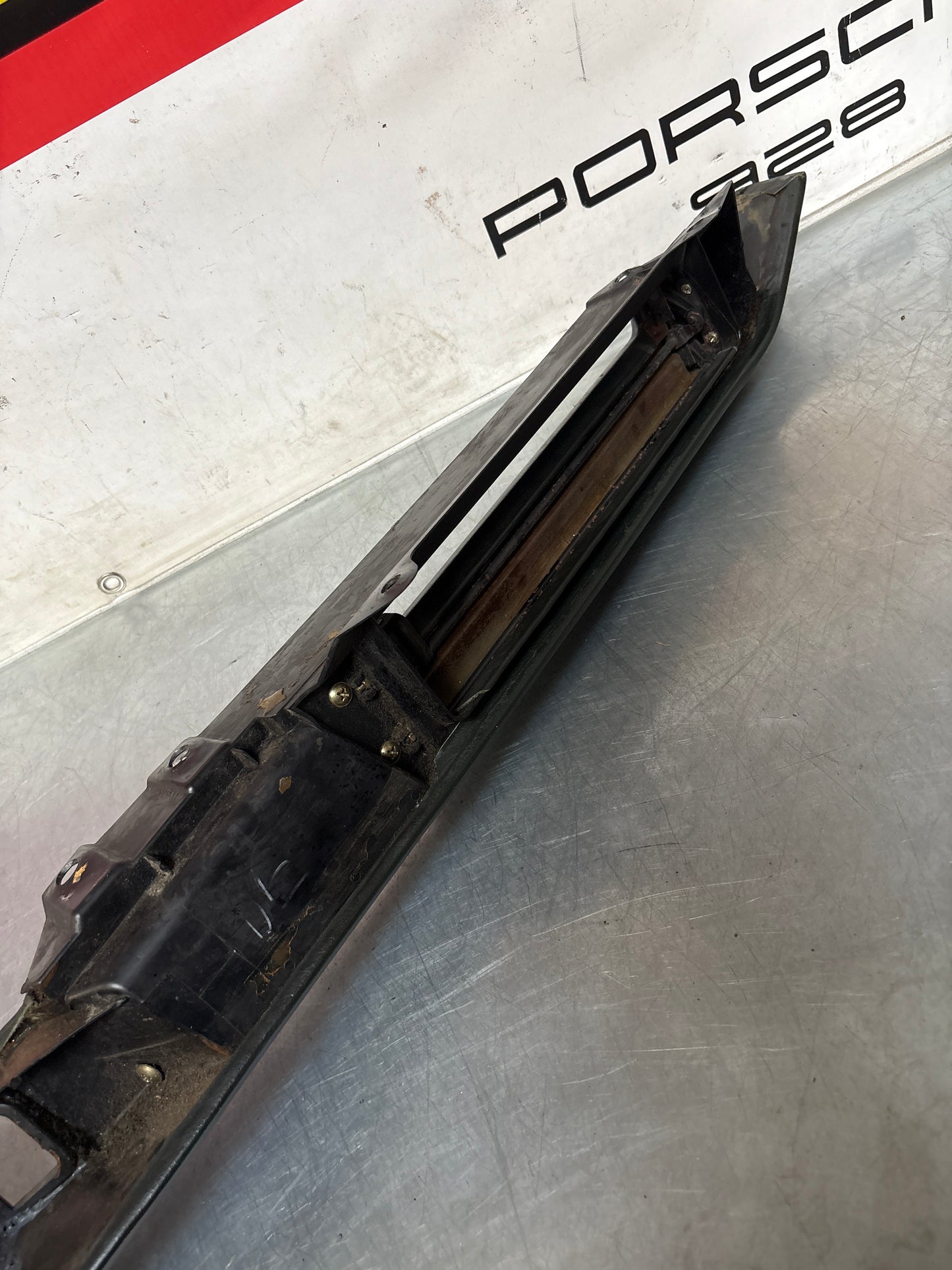 Porsche 928 Green door armrest, left, off side, 92855510103, used