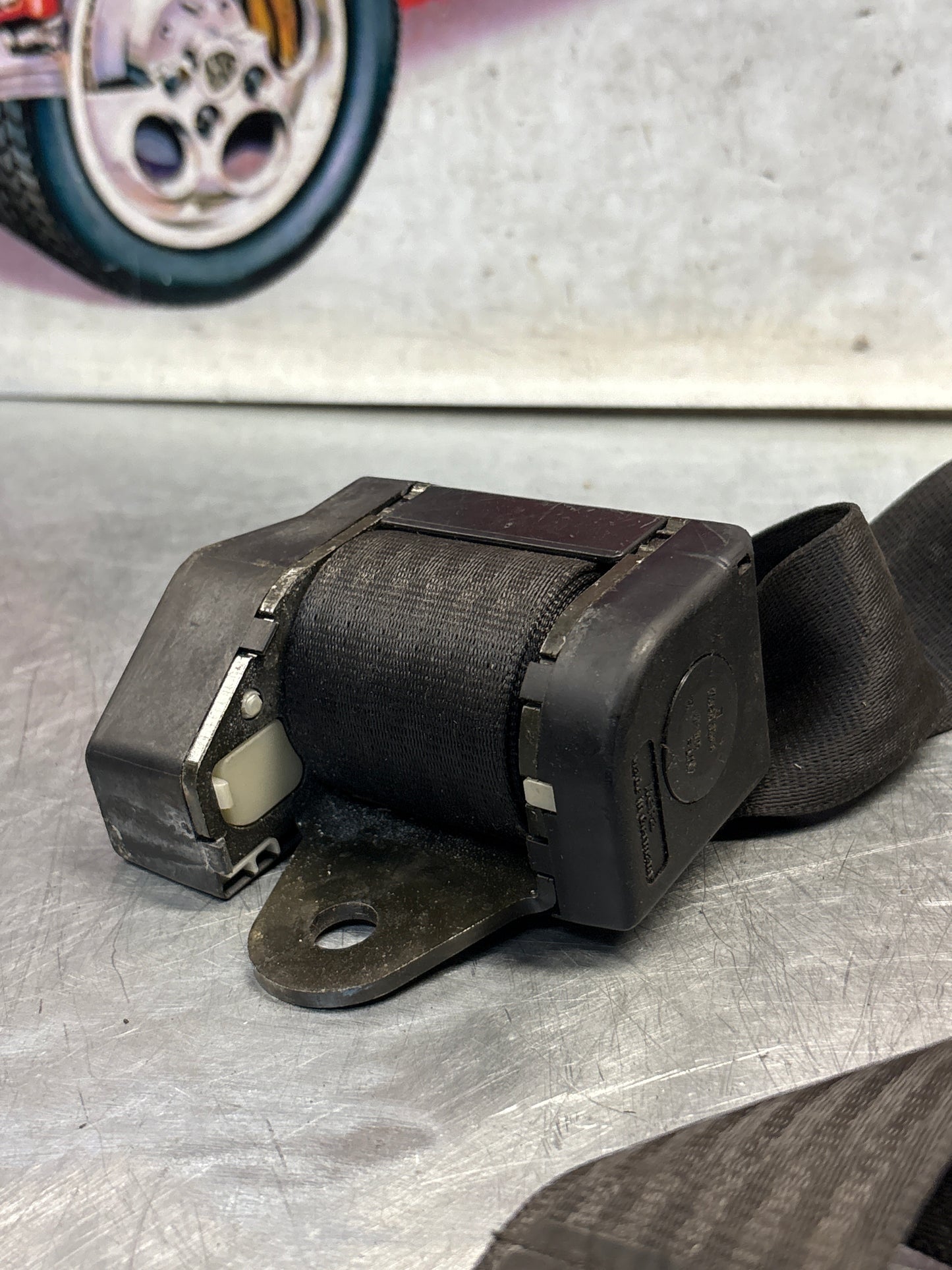 Porsche 928 rear right seat belt 92880302200