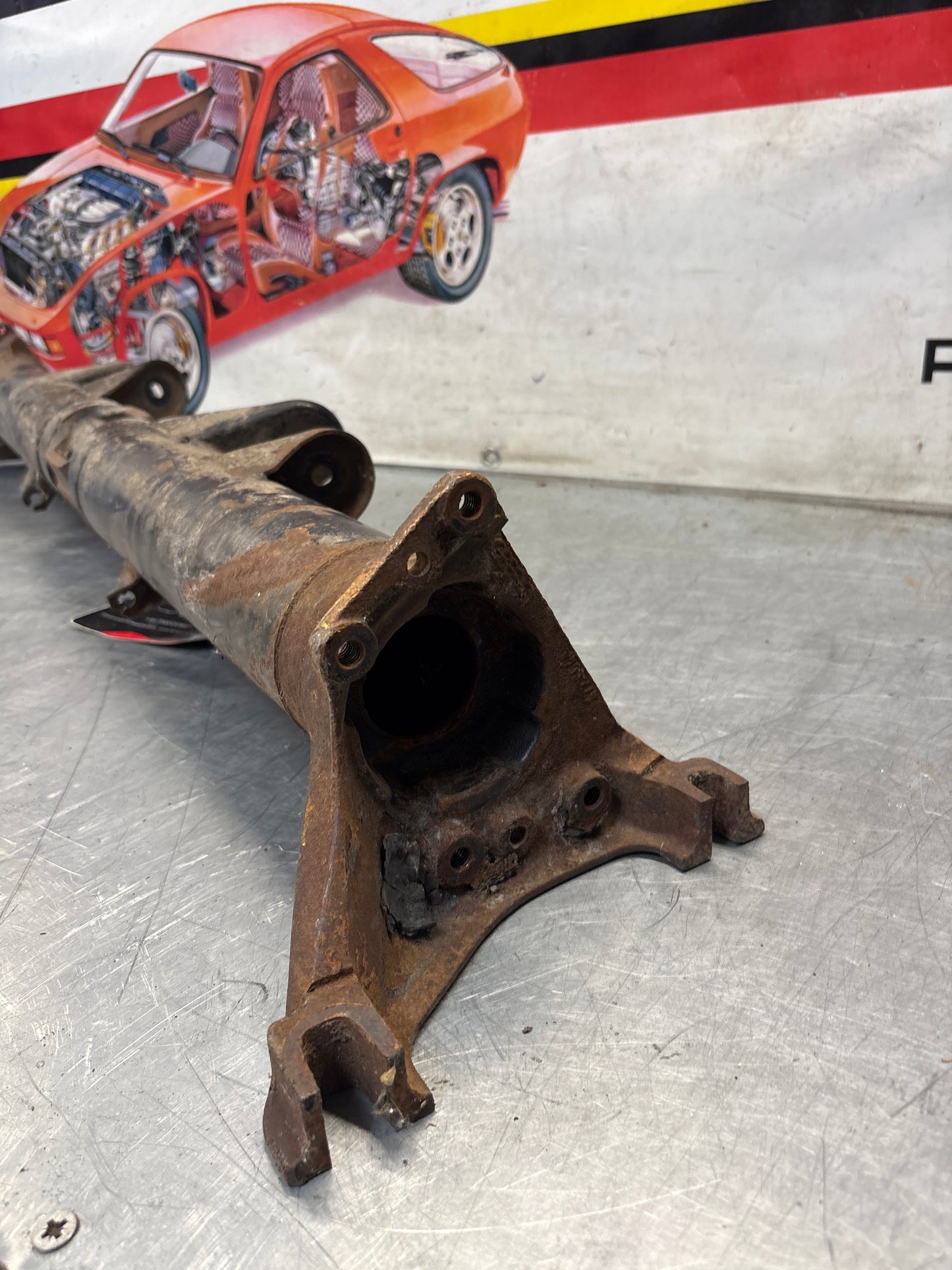 Porsche 924 Early Rear axle carrier, used 477500053F