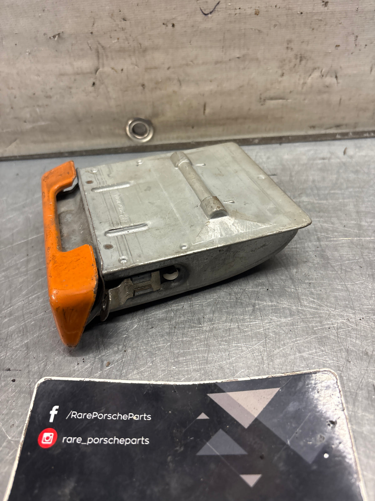 Porsche 914 Ashtray, used 91455207510