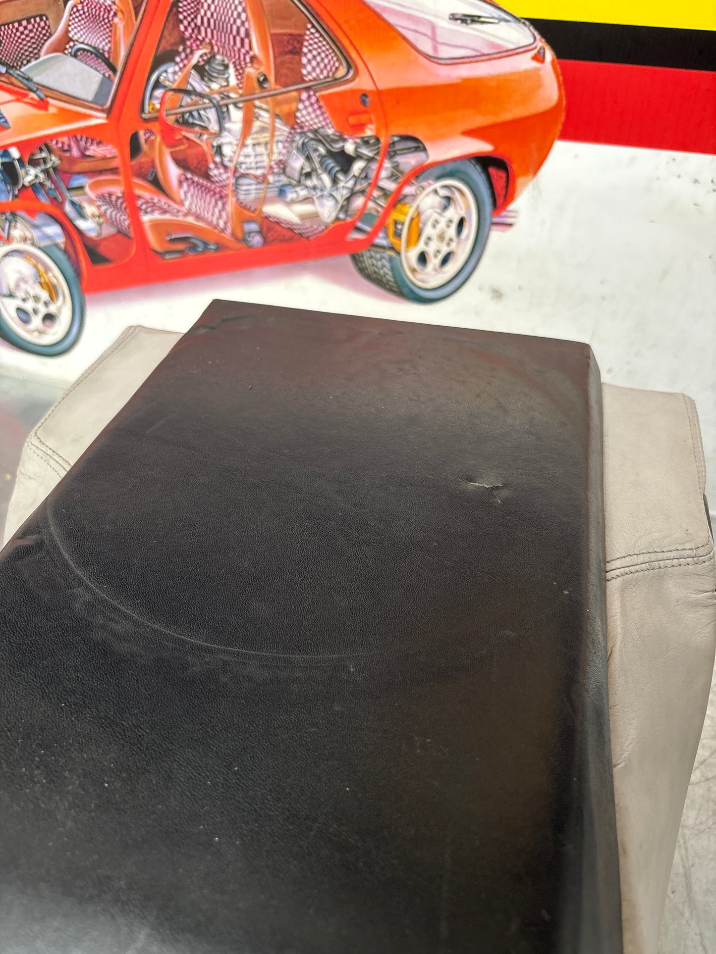 Porsche 928 S center console, rear armrest, black and white, no key 92852206757 used