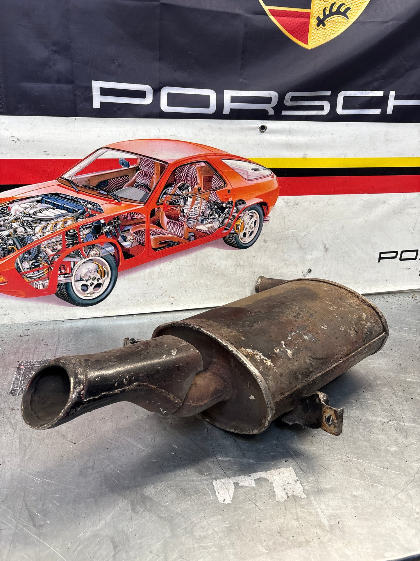 Porsche 928 rear exhaust box, used 92811109701