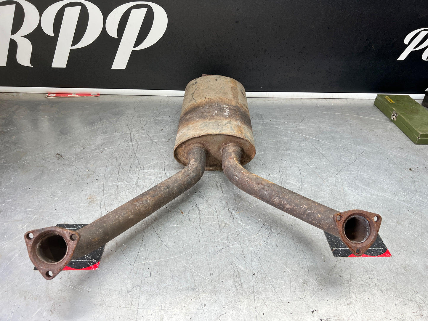 Porsche 928 front muffler, used 92811108207