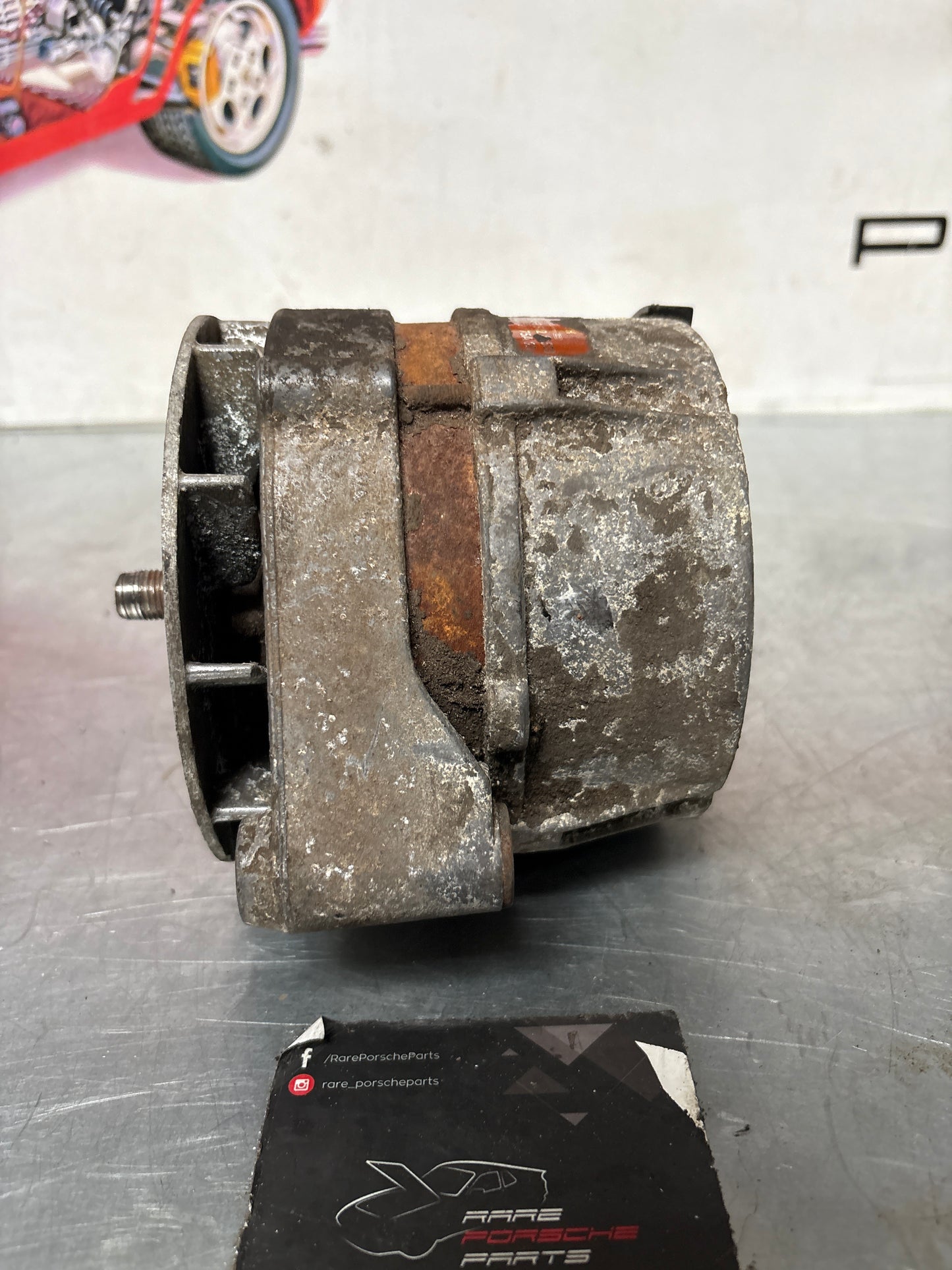Porsche 924 Bosch alternator, 0120469502 / 503 used