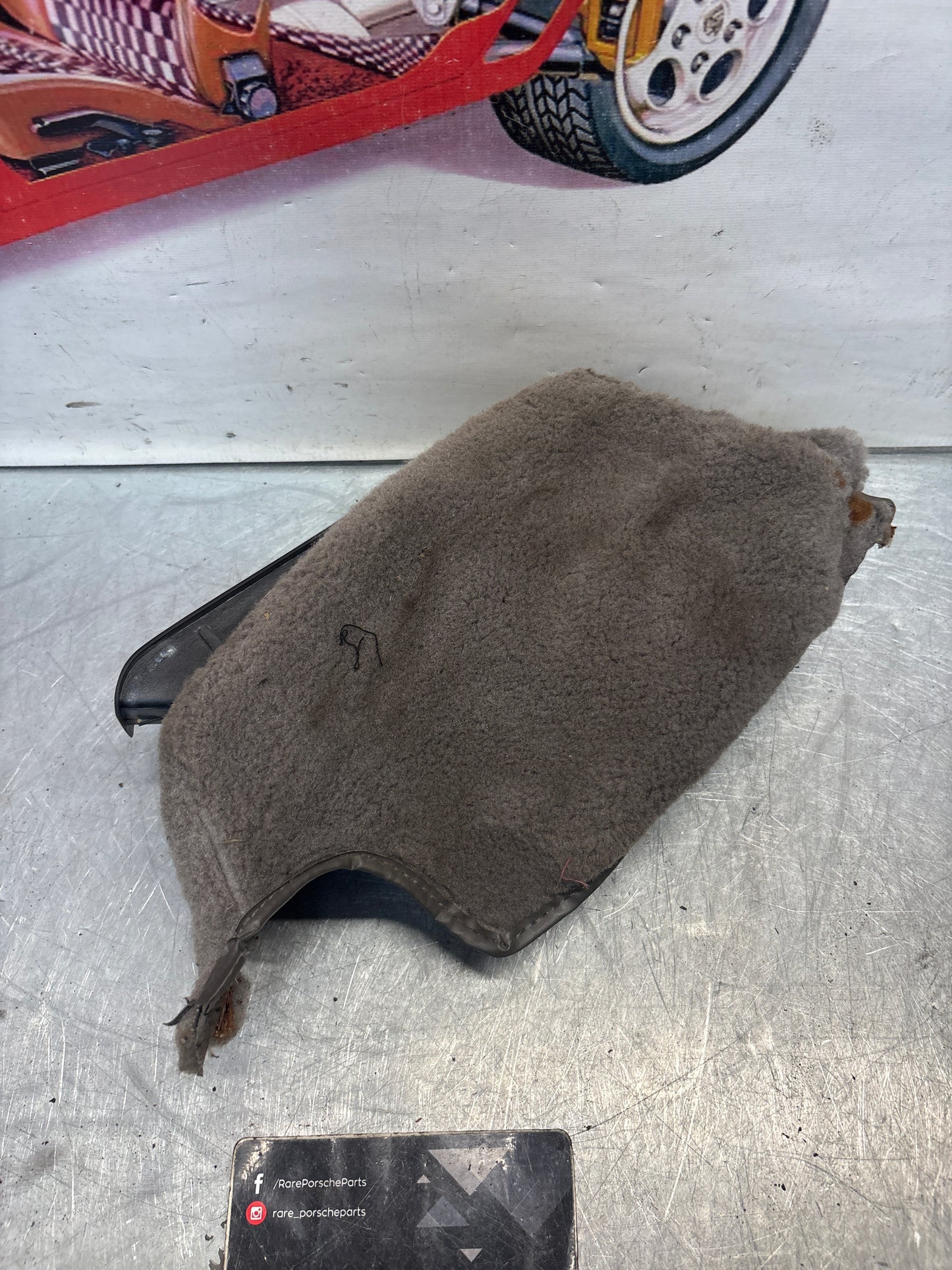 Porsche 928 handbrake sorround carpet, grey, used