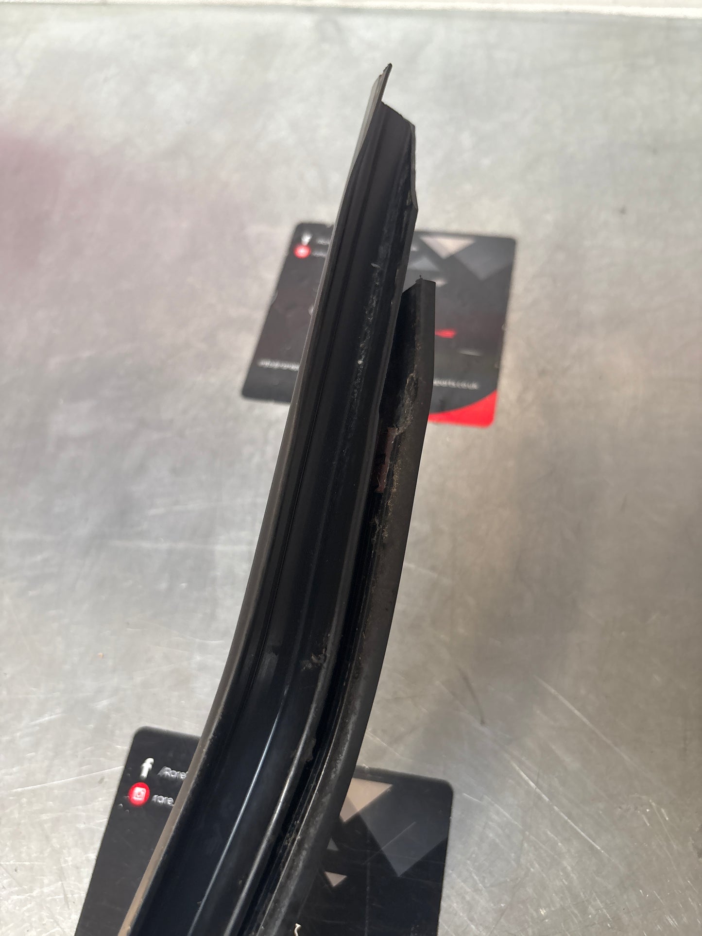 Porsche 944 85.5- right sill trim, used 94455112200