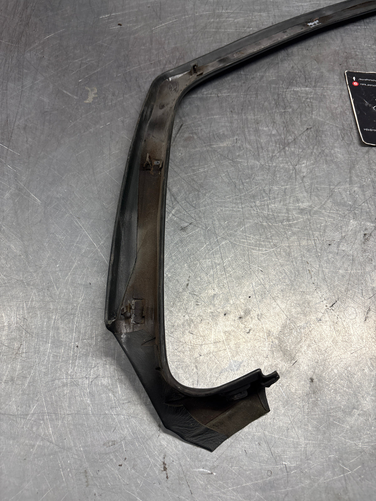 Porsche 928 right, off side door upper frame surround trim, green 92855502602, used