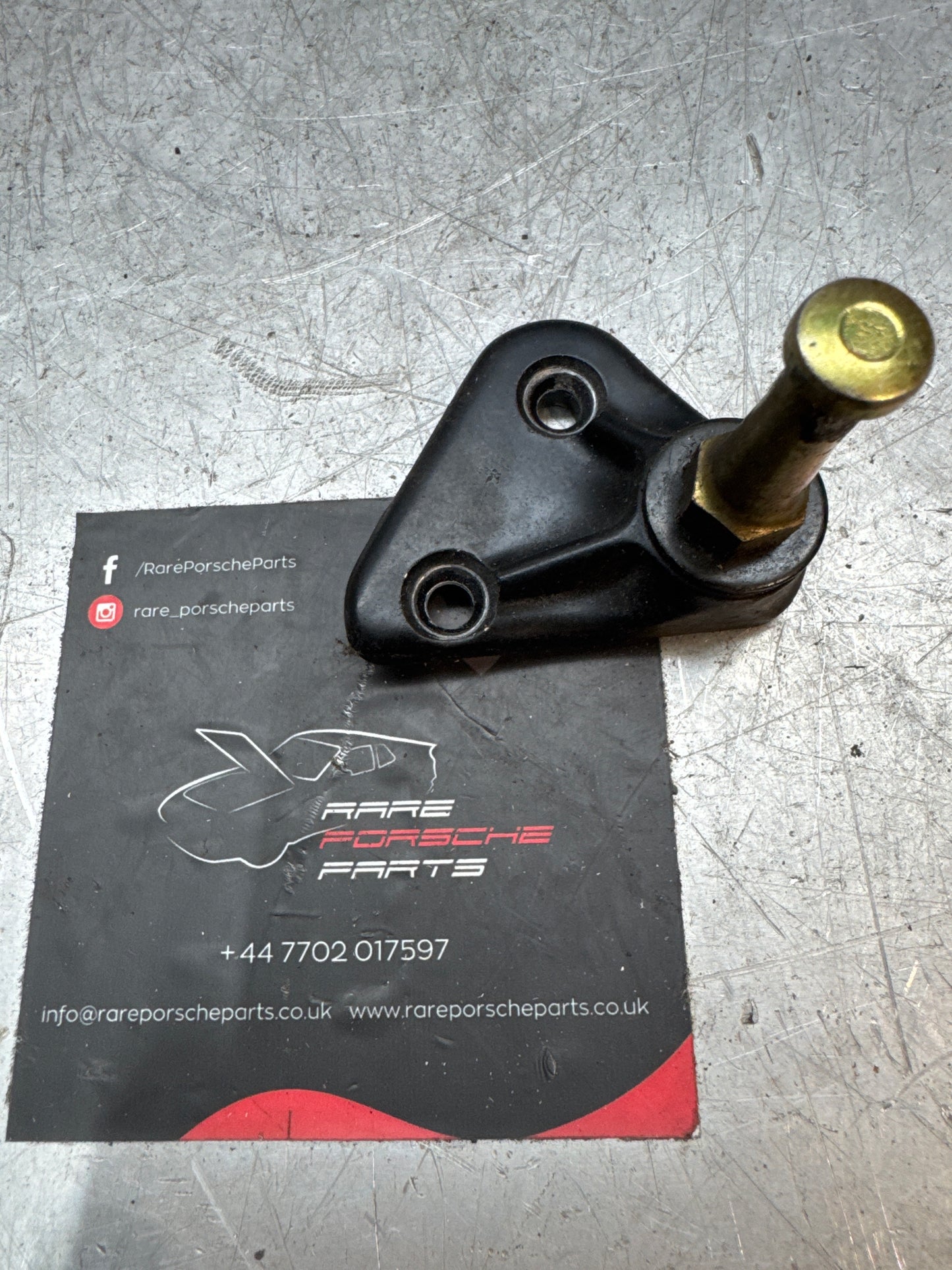 Porsche 944 locking lug 94452233900 used left