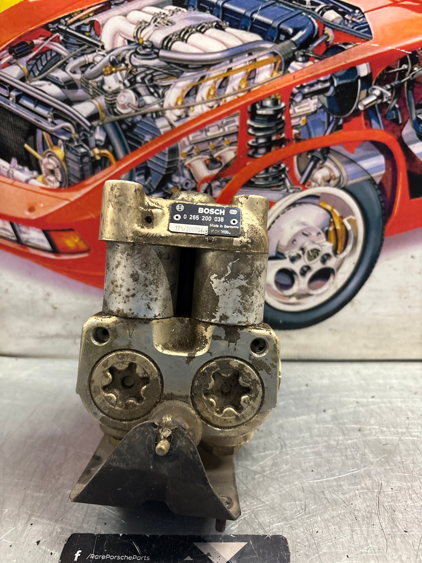 Porsche 944 Turbo Bosch ABS pump, used 0265200038 / 95135511301
