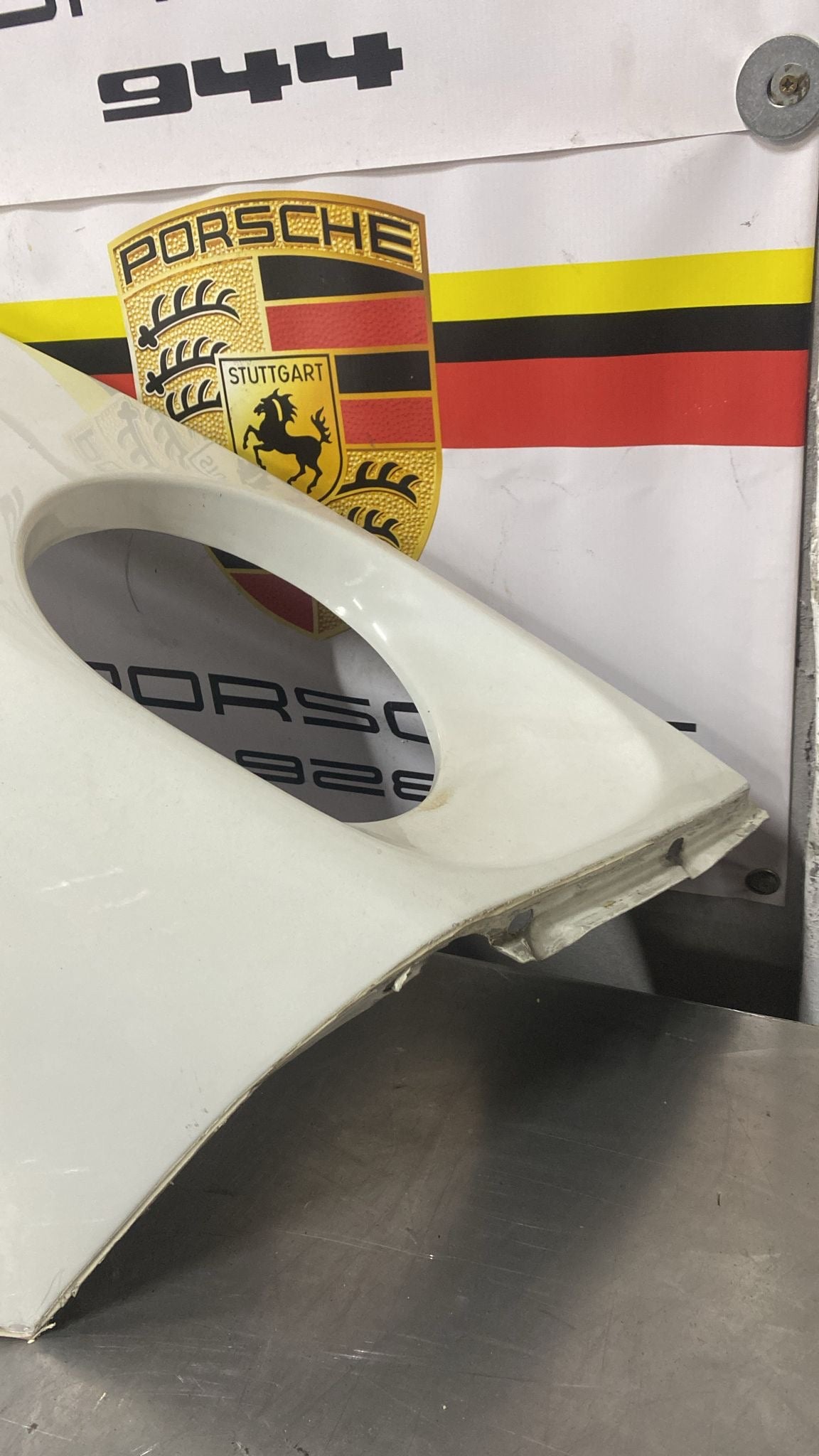 Porsche 928 S4 GT GTS front right wing, used, 92850301211