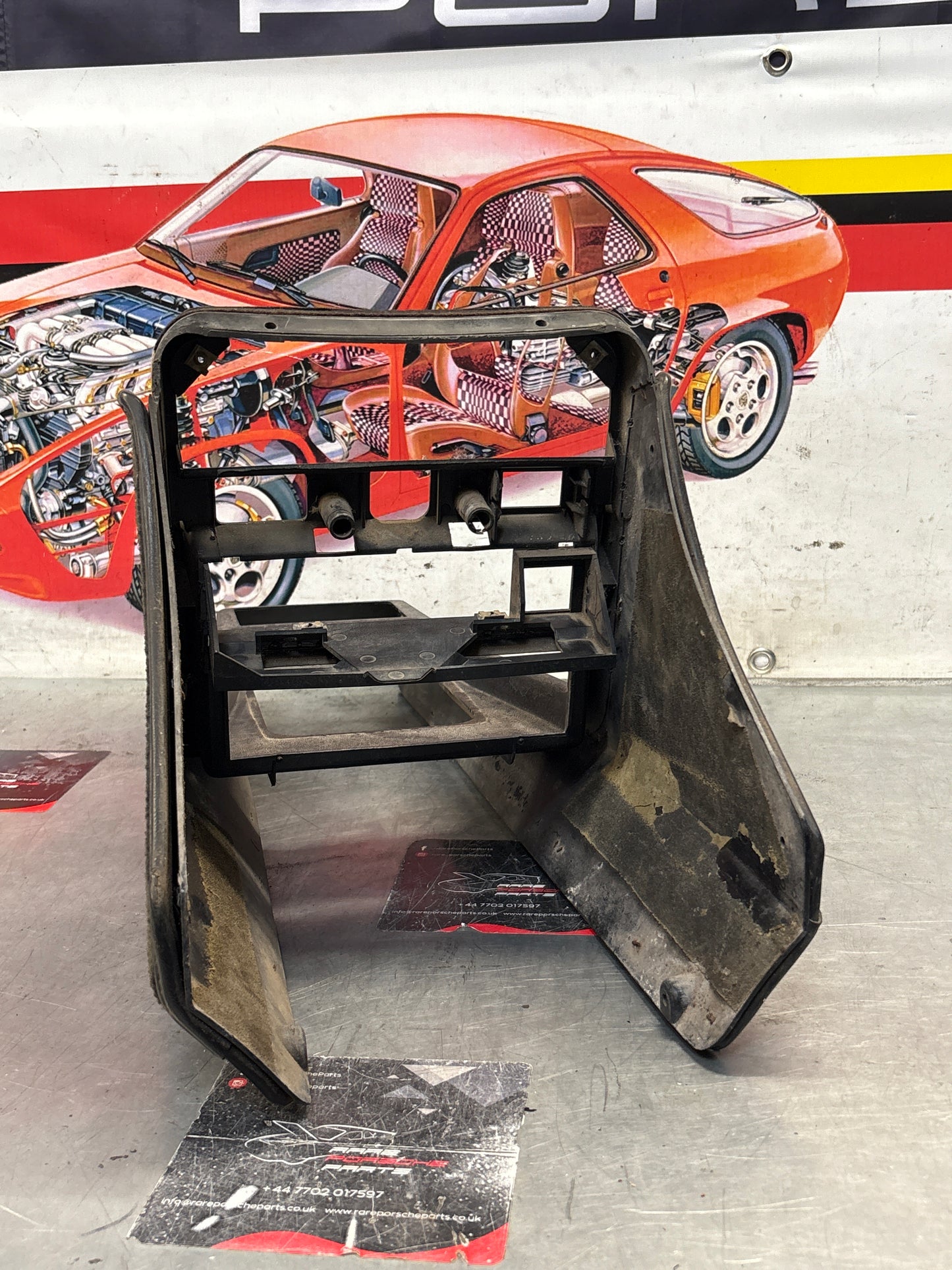 Porsche 924 centre console black, no switch holes 477857951 / 477857969 used