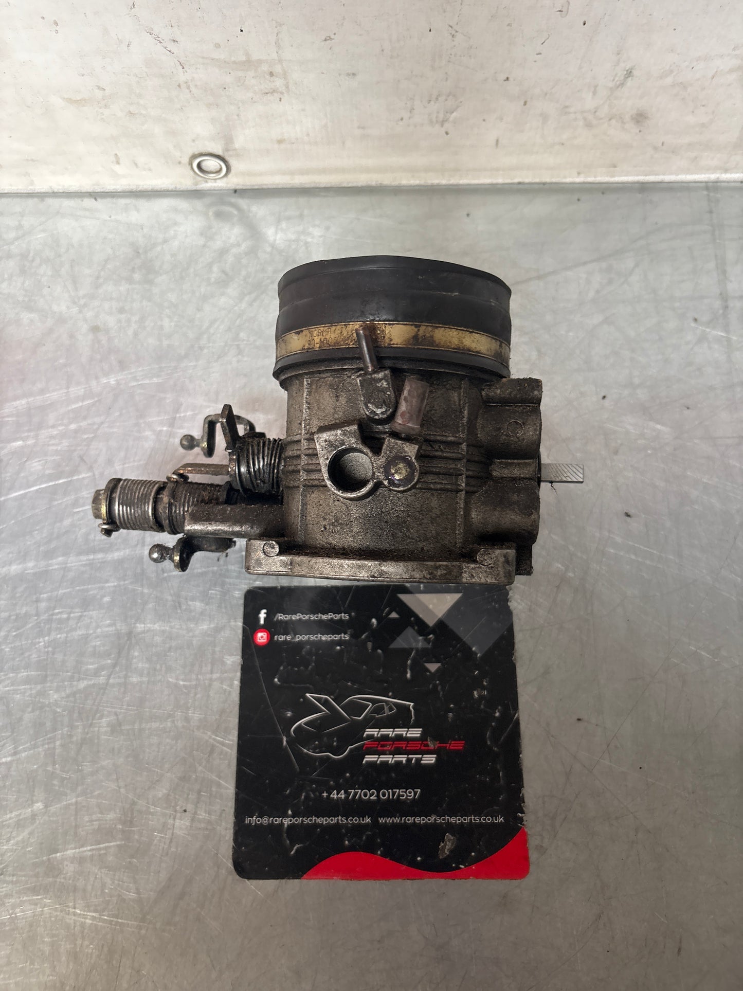 Porsche 928 4.7 Throttle Body Butterfly Valve, 9281105300R used