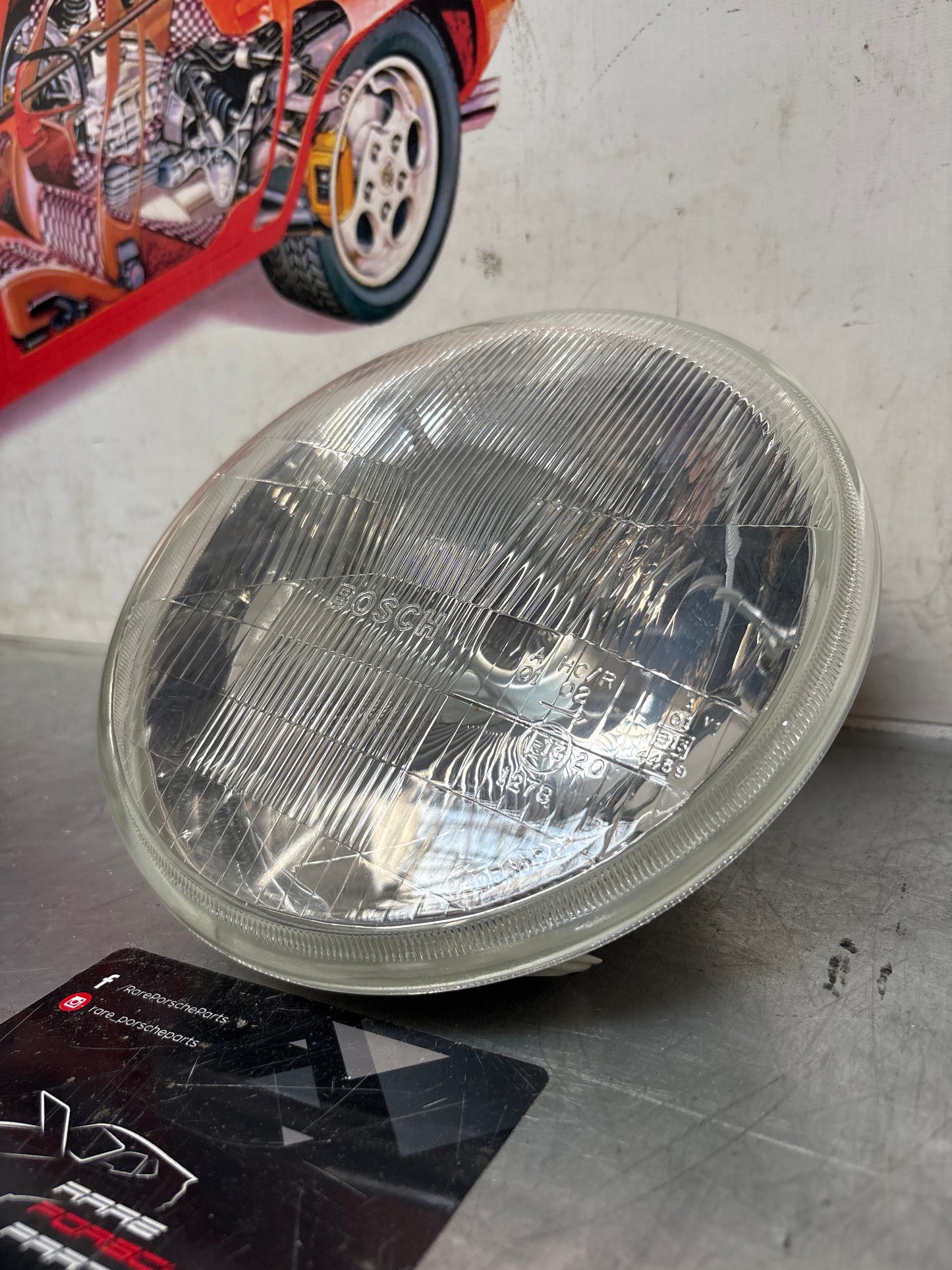 Porsche 968 Left side Bosch headlight, used 94463192900 / 0301900309 / 1305304021