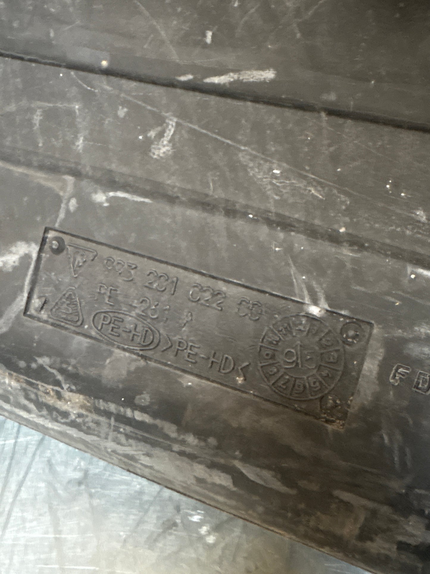 Porsche 911 993 964 RHD fuel tank, used 99320102200