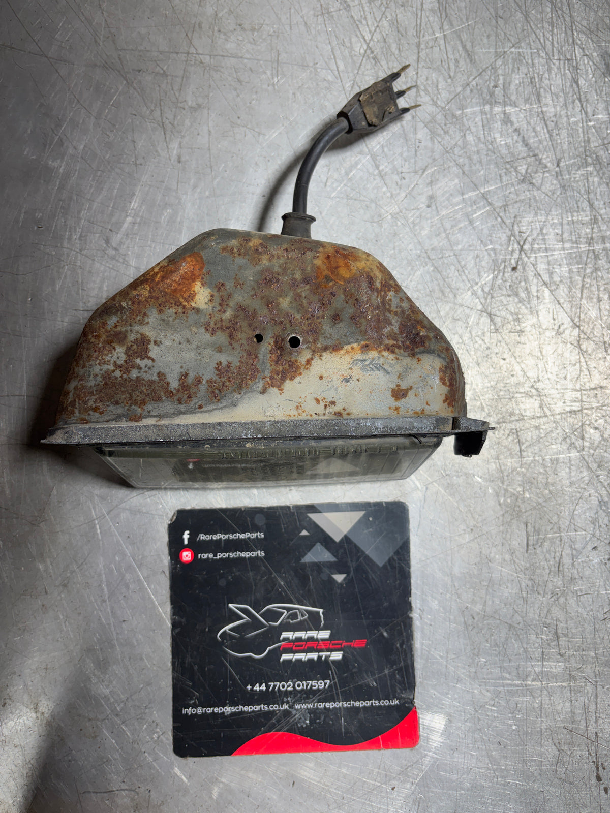Porsche 924 Early Front right driving light, Used 477941752D