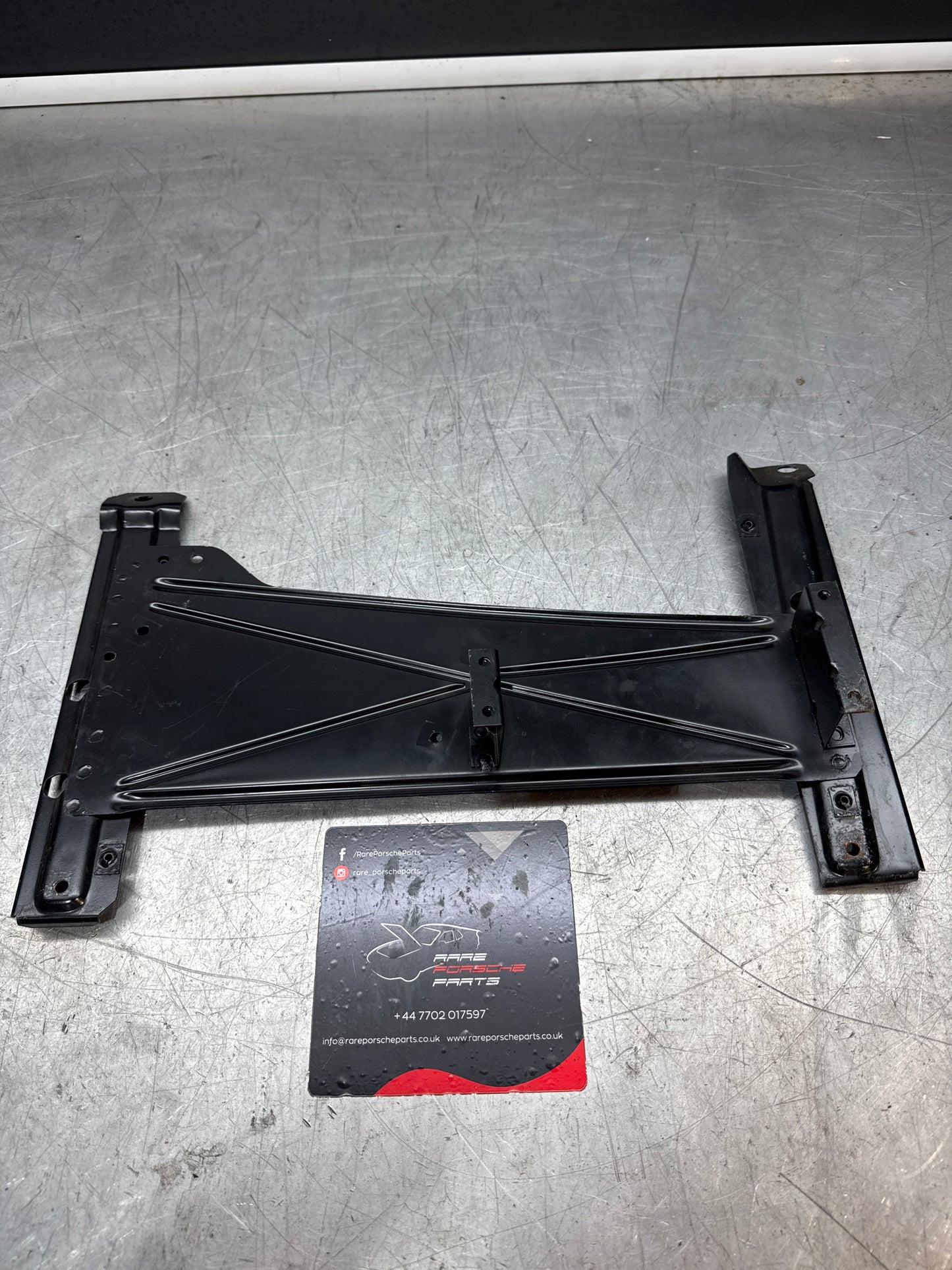 Porsche 944 S2 Turbo ECU bracket, 85.5 onwards 2.5 N/A 94555104902 RHD used