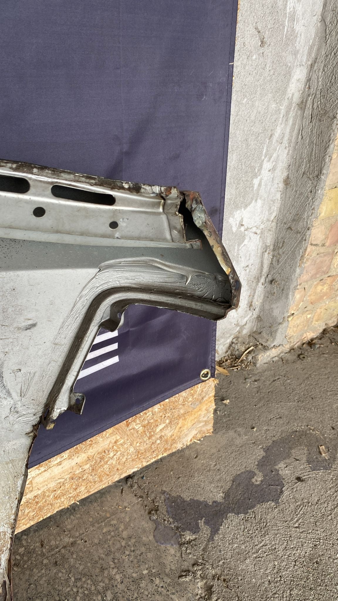 Porsche 924 Right sill / fender section, 477809602B cut