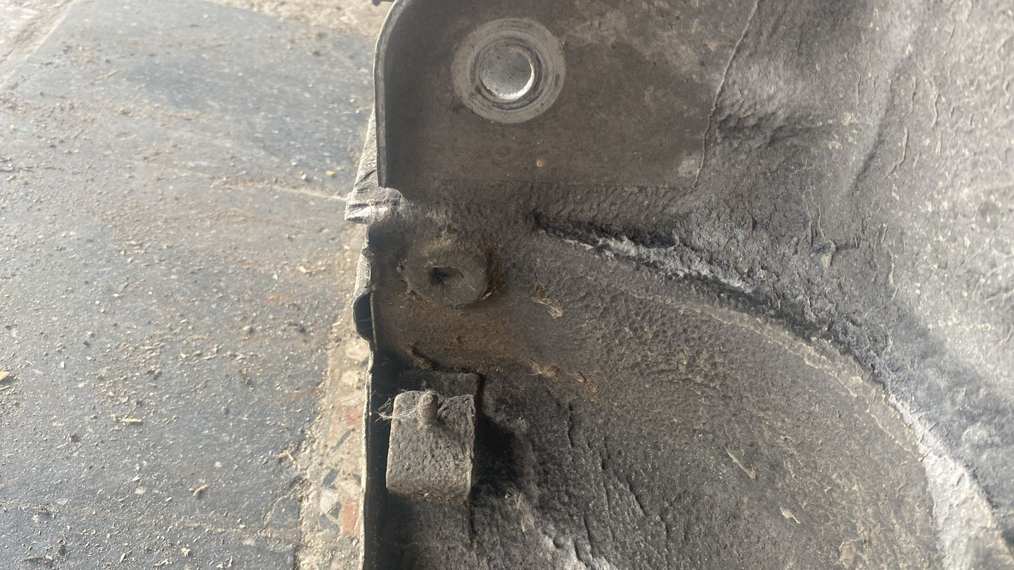 Porsche 944 right sill section cut 94450361200