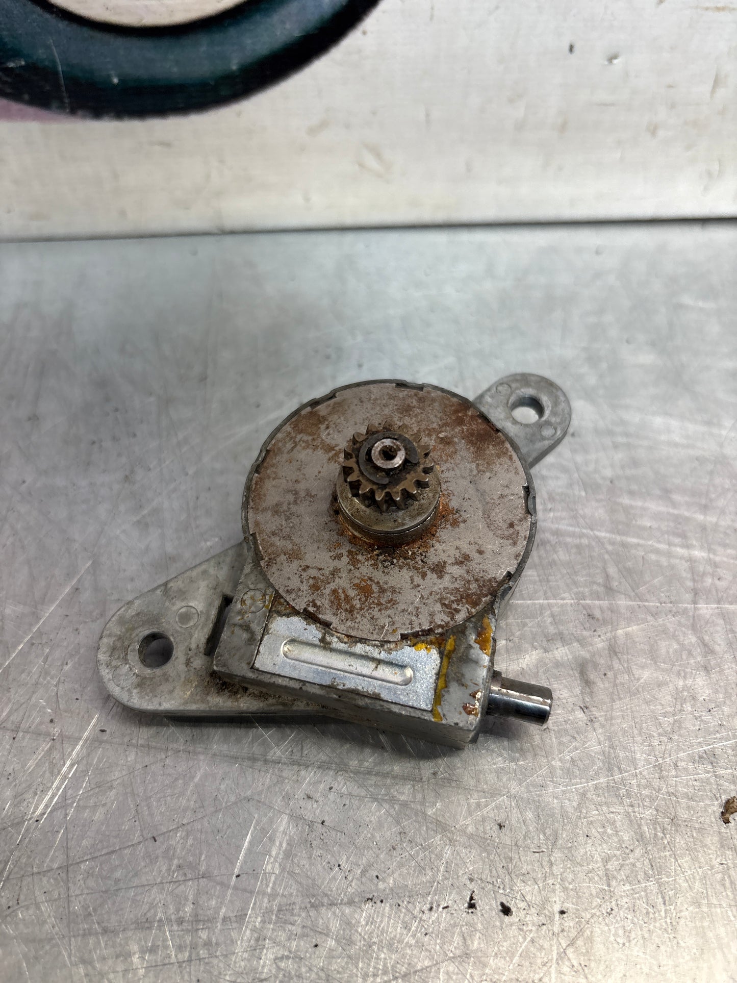 Porsche 928 sunroof gearbox, used 627646796