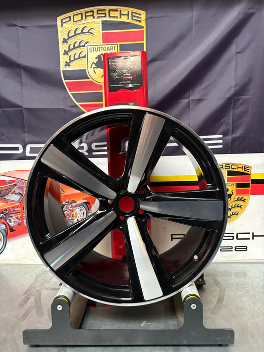 Porsche Macan 10.0Jx21”, ET19 Front rim, refurbished 95B601025GM