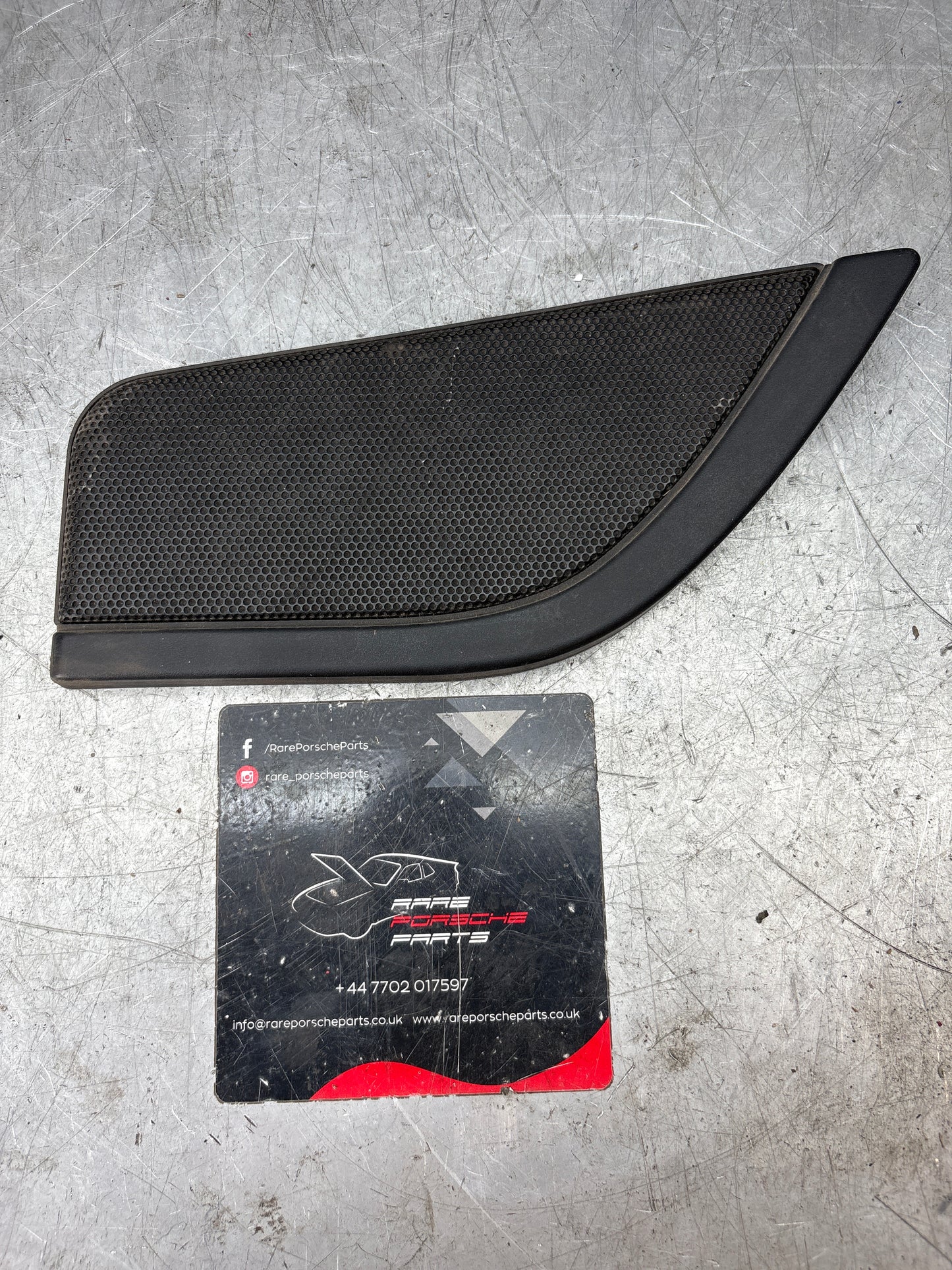 Porsche 944 right side loudspeaker, used, 94464504600 / 94464542700