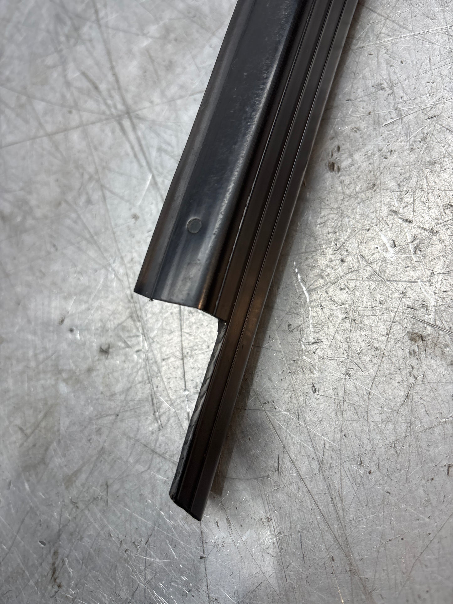 Porsche 944 convertible, cabrio left sill trim, scuff plate used 94455112100 cracked