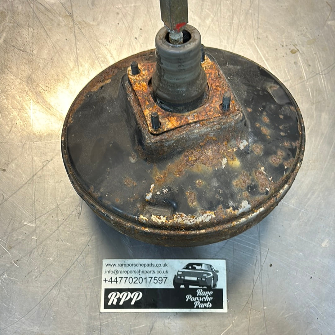 Porsche 928 brake booster, used 92835502523 Rare Porsche Parts