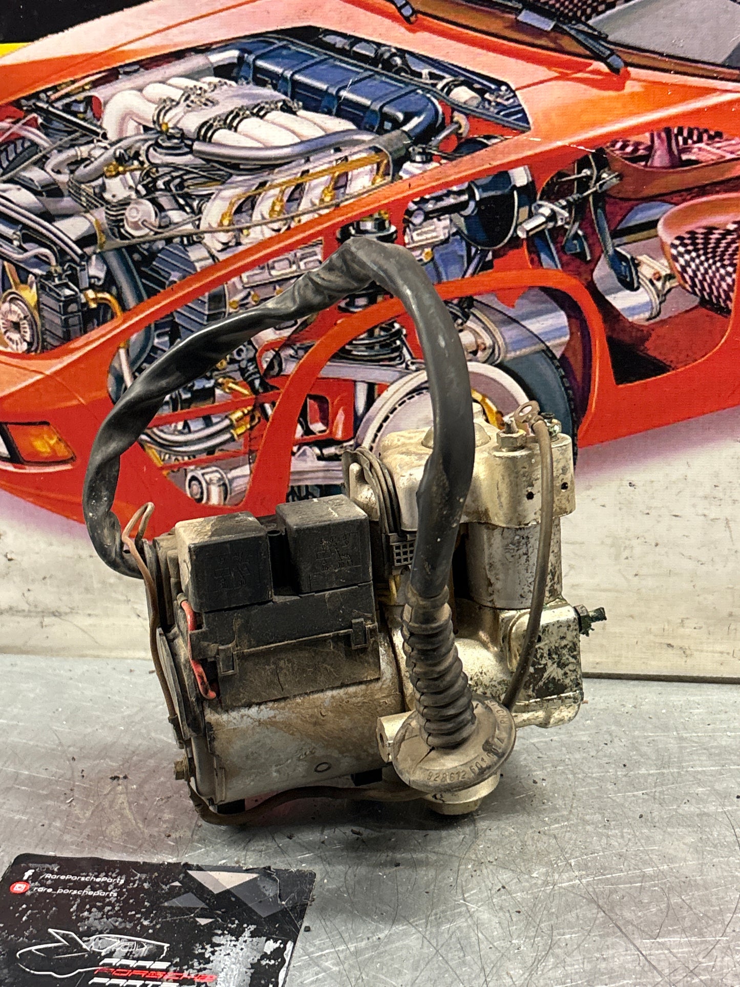 Porsche 944 Turbo Bosch ABS pump, used 0265200038 / 95135511303