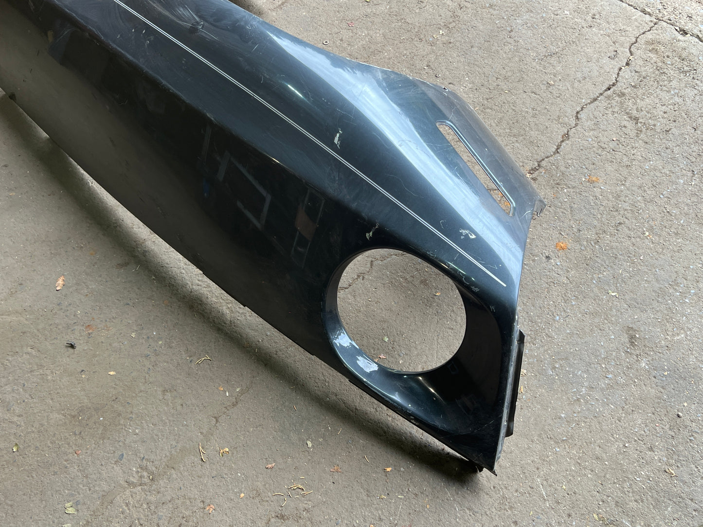 Porsche 928 -87 front left wing, 92850301103 used