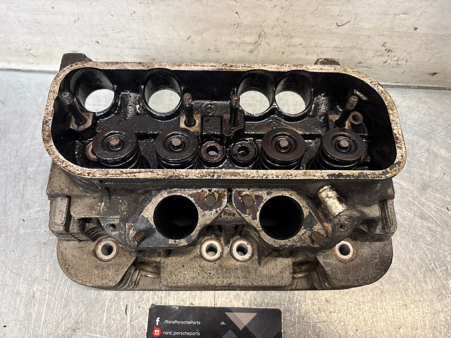 Porsche 914, cylinder head, right side, used 021101371Q