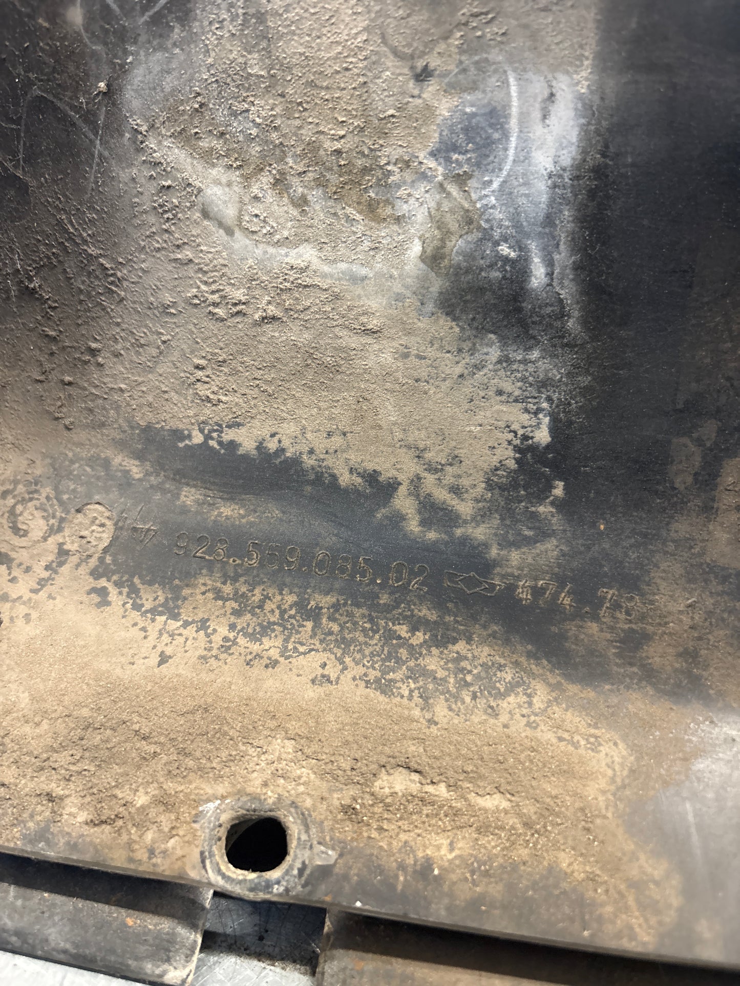 Porsche 928 S4 left sill cover, used 92855908502