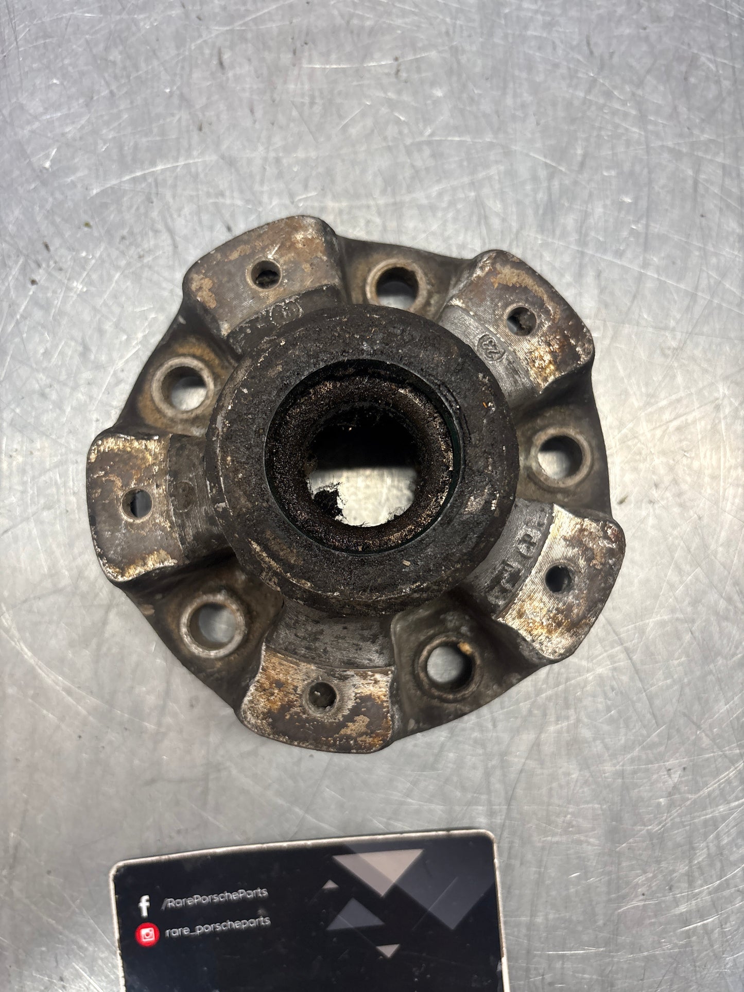 Porsche 911 930 wheel hub, used 9113416054R