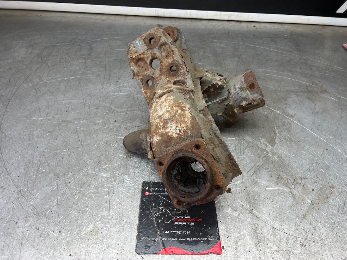 Porsche 924 944  -85.5 Rear right trailing arm,  94433102200