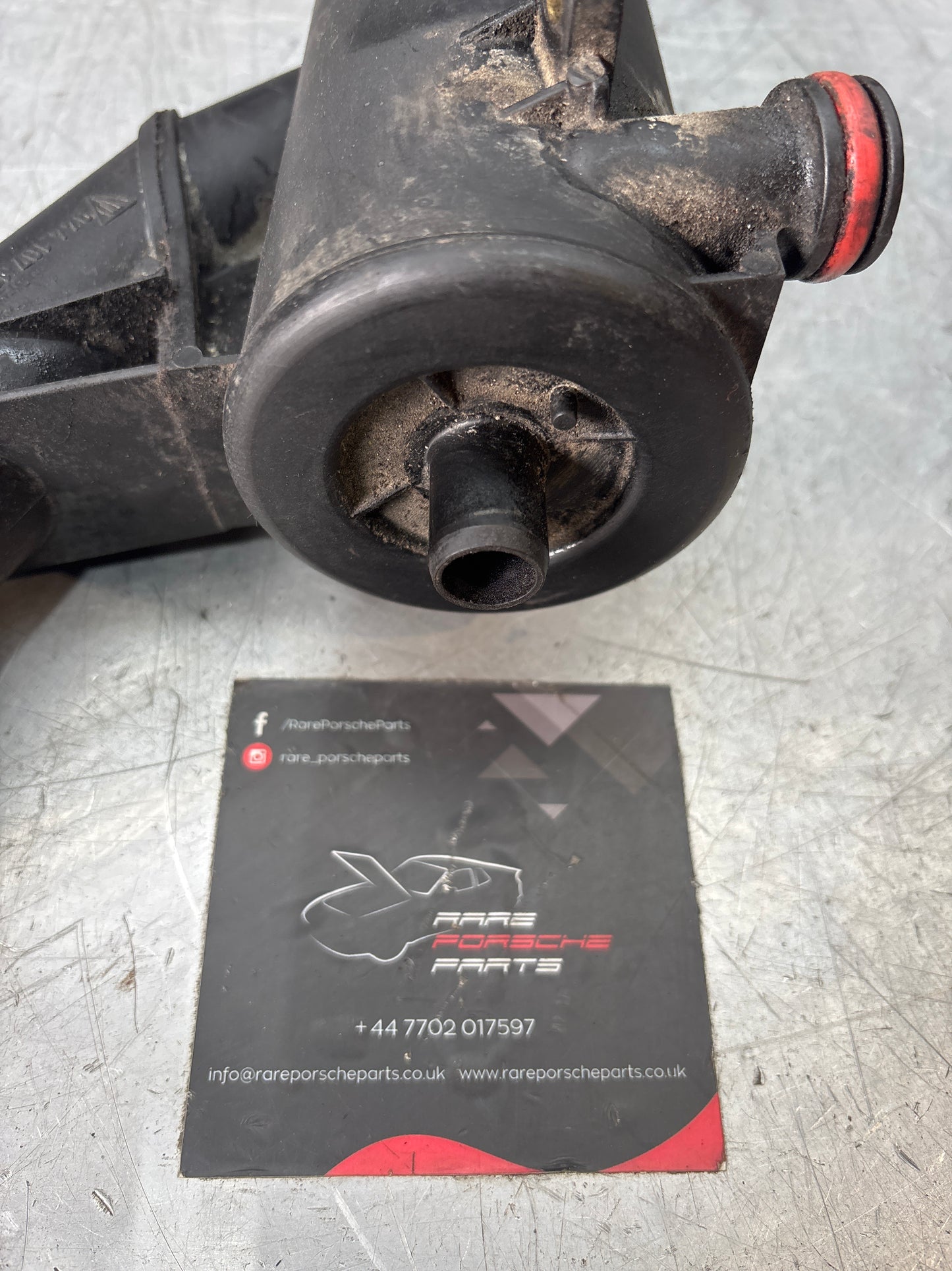 Porsche 944 924S 2.5 Oil filler neck / separator 94410718007 used