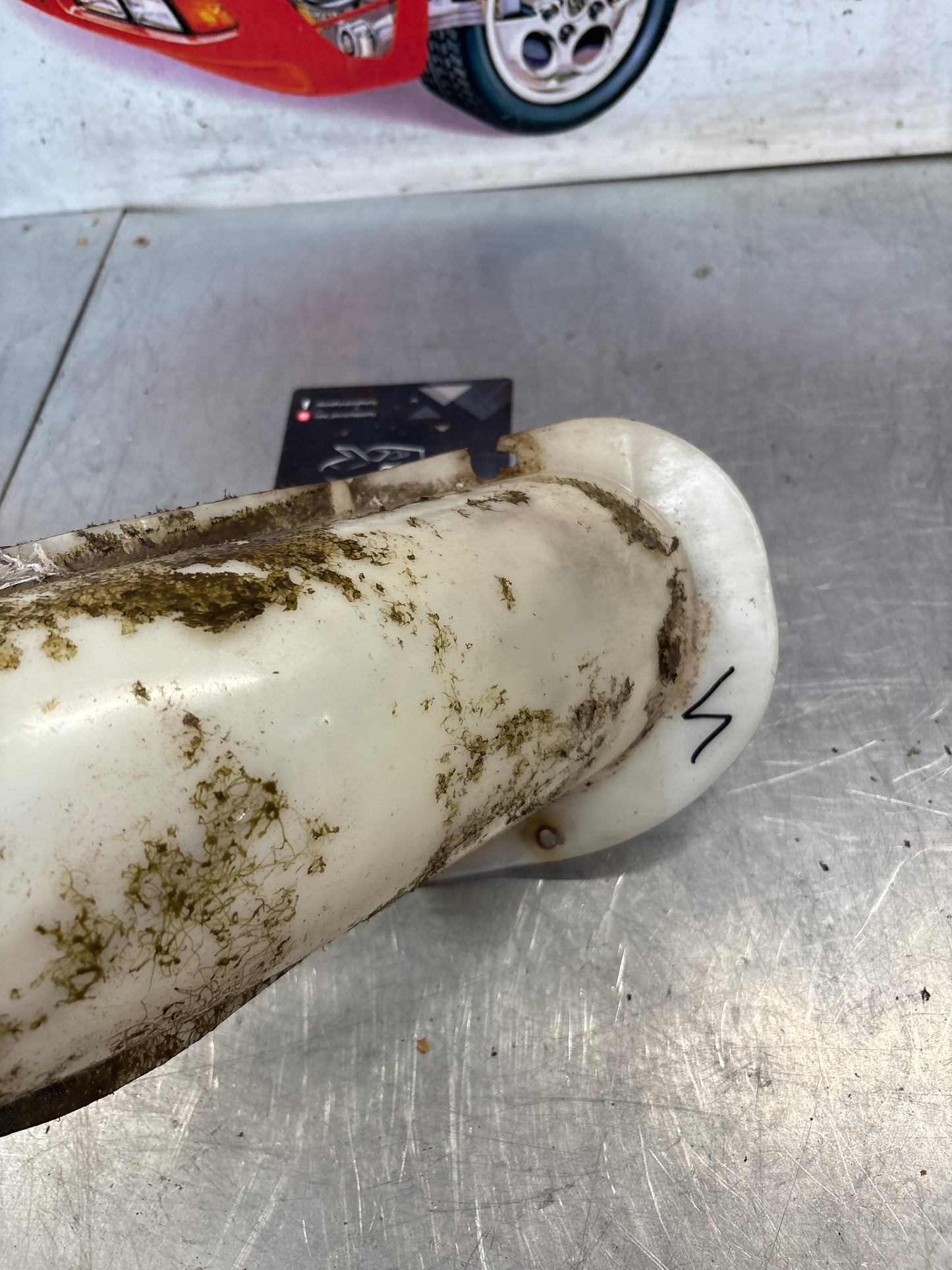 Porsche 924 76-79 filler neck cover, used 477201347C