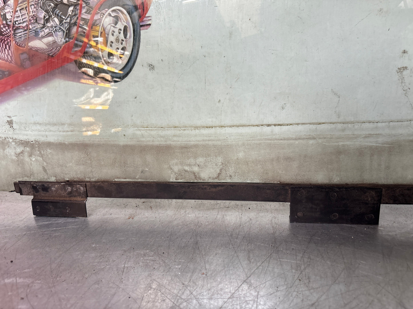 Porsche 944 Left side door glass, tinted green used 94454202301